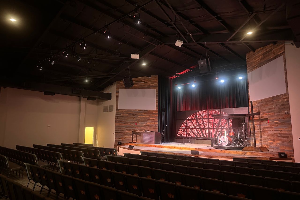Acacia lighting install