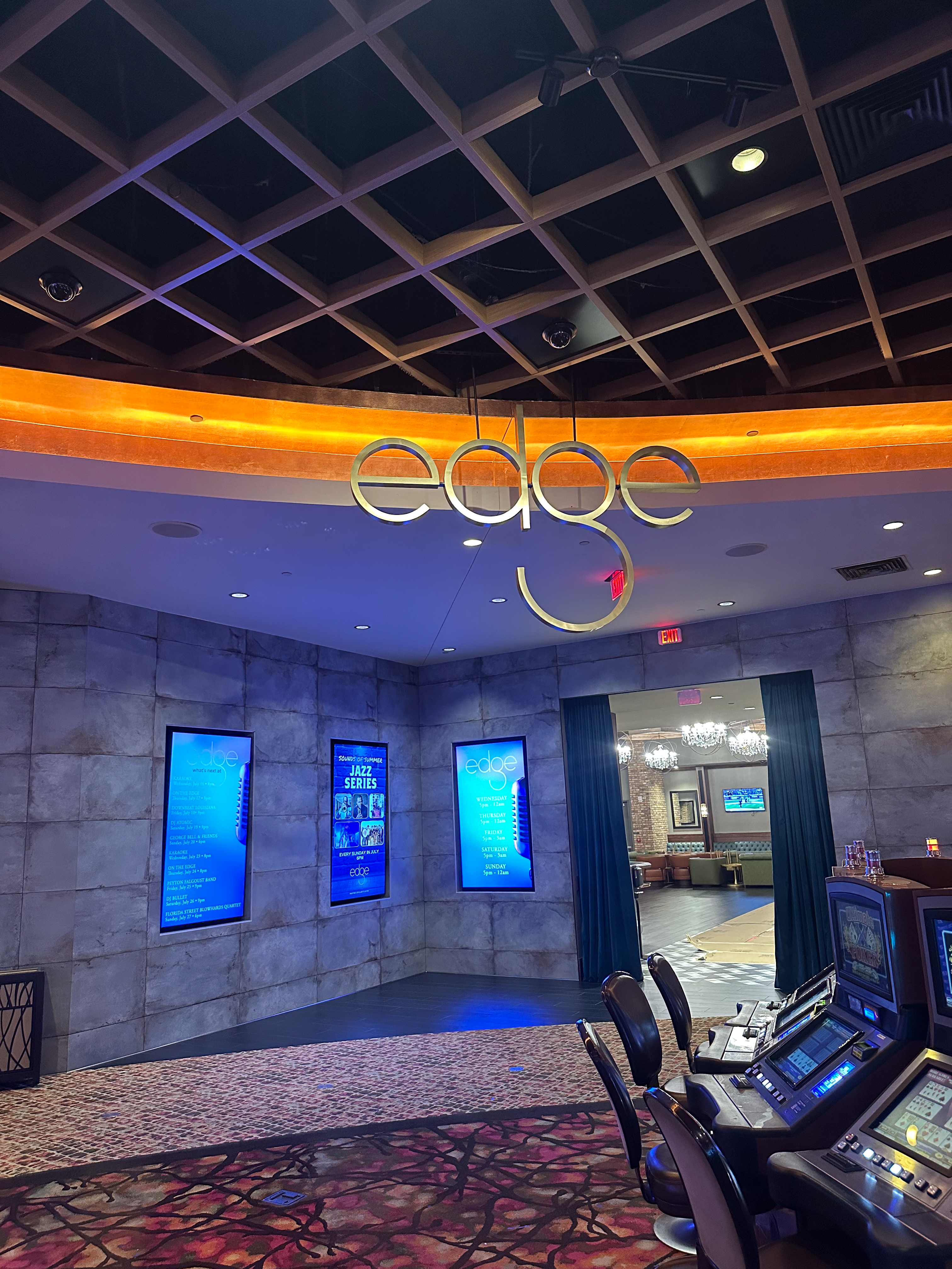 L’Auberge Edge Bar